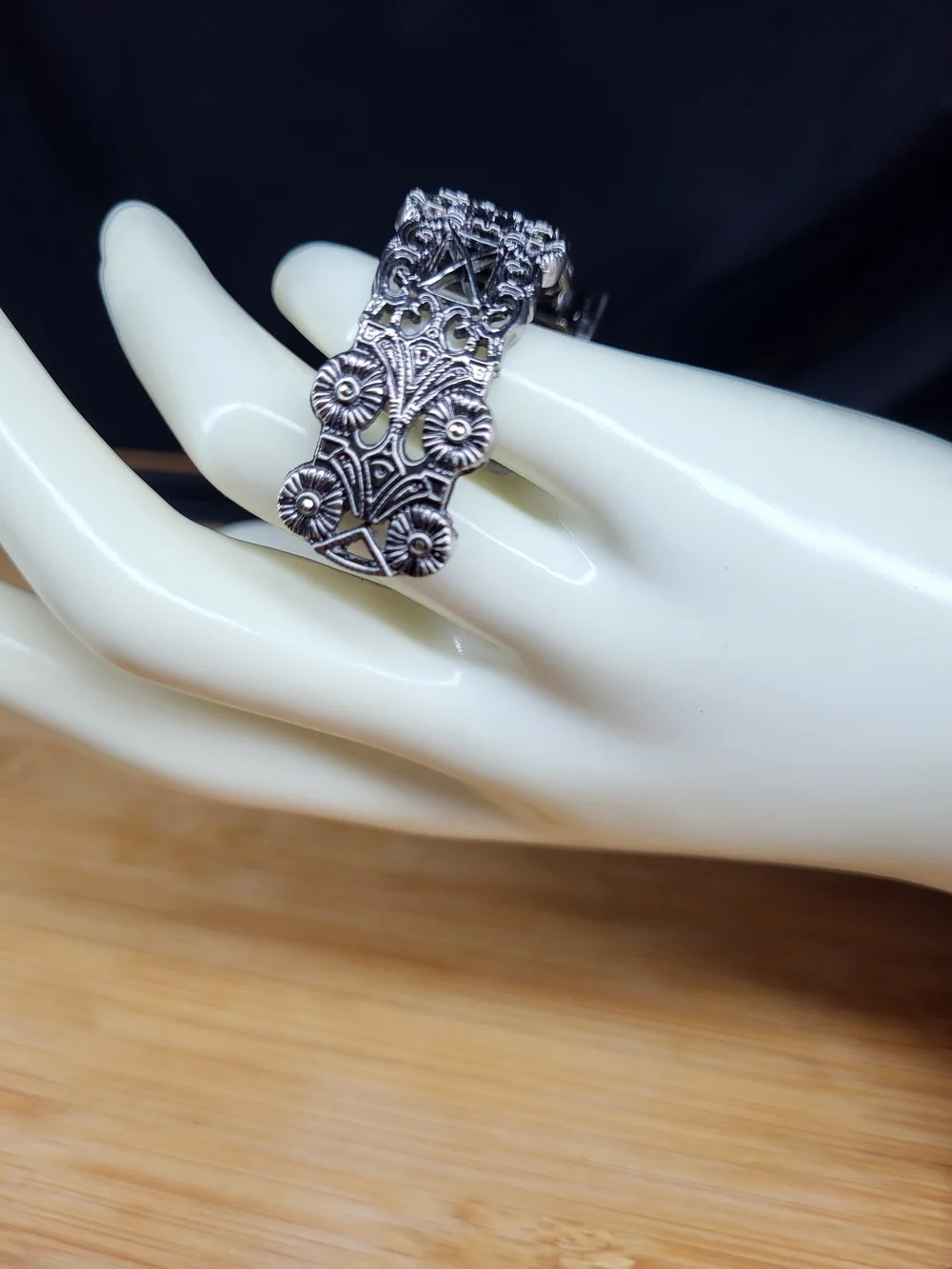 N/A elegant silver